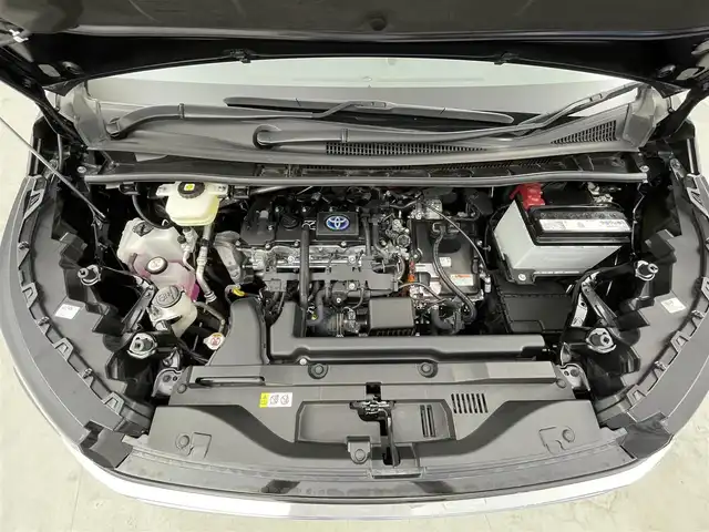 トヨタ ヴォクシー ハイブリッド S－Z 千葉県 2022(令4)年 1.4万km 黒 出品票は店舗メールまたは店長メールにて/車台番号検索し用意してください。/下記の内容は必ず現車確認し/現車に合わせて内容を変更して下さい。/ドア枚数外装色ミッション/ハンドル位置走行距離/排出ガス規制区分/車両総重量最大積載量/タイヤ溝機関故障/オイル漏タイヤ交換/次の内容は車検証の情報を元に入力しています。/型式指定番号類別区分番号/型式規制区分記号/初度登録年月日車検抹消区分/燃料種別乗車定員車両重量/排気量長幅高