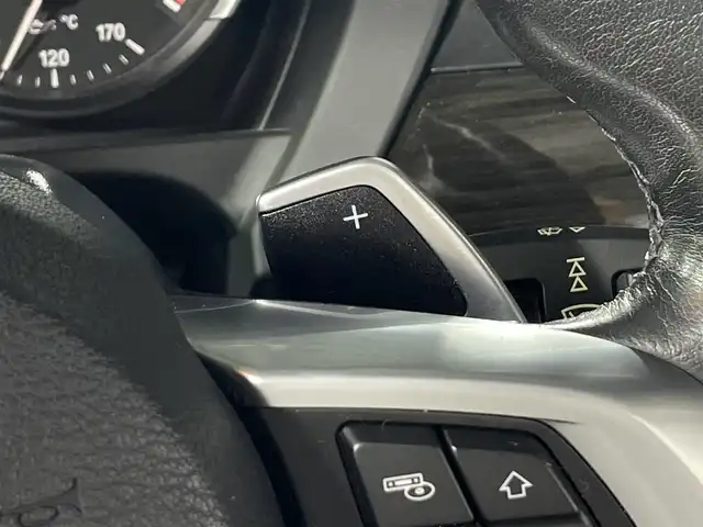 ＢＭＷ Ｚ４ sDrive20i 沖縄県 2013(平25)年 7.3万km ディープシーブルー ２ドアクーペ　/純正ナビ　/（Ｂｌｕｅｔｏｏｔｈ接続　ＣＤ　ＤＶＤ再生　ＡＵＸ接続）/バックカメラ　/ＥＴＣ　/レザーシート　/パワーシート　/純正アルミホイール　/パドルシフト　/ステアリングスイッチ　/リアフォグランプ