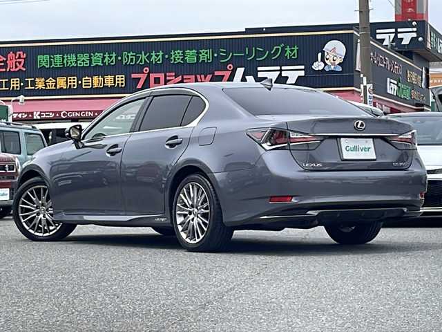 レクサス ＧＳ 300h バージョンL 愛知県 2015(平27)年 7.2万km マーキュリーグレーマイカ /ナビ/フルセグTV/BT/CD/DVD//マークレビンソン(プレミアムサウンドシステム)//ビルトインETC2.0//三眼フルLEDライト/オートライト/オートハイビーム//LEDフォグランプ/ヘッドライトウォッシャー//ヘッドアップディスプレイ//ムーンルーフ(チルド＆スライド式)//ベージュ本革シート/シートヒーター/シートベンチレーター//クリアランスソナー//パワーシート/メモリーシート//PCS/ACC/LKA/BSM//コンビステア/ステアスイッチ/パドルS/ステアヒーター//AC100V電源//純正18インチAW//純正フロアマット//純正ドアバイザー//スペアキー(カード＋スマートキー)//取扱説明書