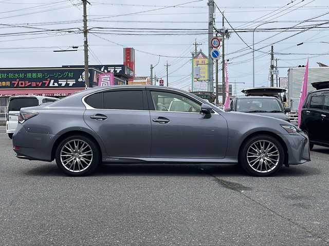 レクサス ＧＳ 300h バージョンL 愛知県 2015(平27)年 7.2万km マーキュリーグレーマイカ /ナビ/フルセグTV/BT/CD/DVD//マークレビンソン(プレミアムサウンドシステム)//ビルトインETC2.0//三眼フルLEDライト/オートライト/オートハイビーム//LEDフォグランプ/ヘッドライトウォッシャー//ヘッドアップディスプレイ//ムーンルーフ(チルド＆スライド式)//ベージュ本革シート/シートヒーター/シートベンチレーター//クリアランスソナー//パワーシート/メモリーシート//PCS/ACC/LKA/BSM//コンビステア/ステアスイッチ/パドルS/ステアヒーター//AC100V電源//純正18インチAW//純正フロアマット//純正ドアバイザー//スペアキー(カード＋スマートキー)//取扱説明書