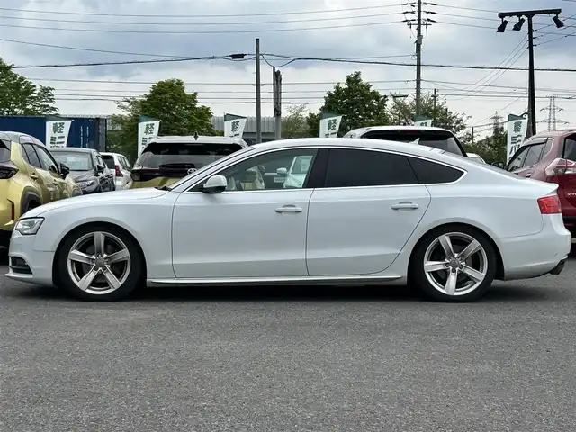 アウディ Ａ５ SB 2．0 TFSI クワトロ 道央・札幌 2013(平25)年 14.5万km グレイシアホワイトメタリック ４WD/純正HDDナビ/AM/FM/CD/DVD/BT/フルセグ/バックカメラ/ETC/プッシュスタート/スマートキー/スペアキー/ステアリングスイッチ/社外レーダー/電格ミラー/ウィンカーミラー/HIDヘッドライト/コーナーセンサー/オートライト/パワーシート/シートヒーター/純正フロアマット
