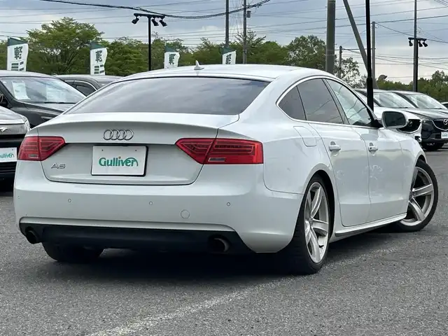 アウディ Ａ５ SB 2．0 TFSI クワトロ 道央・札幌 2013(平25)年 14.5万km グレイシアホワイトメタリック ４WD/純正HDDナビ/AM/FM/CD/DVD/BT/フルセグ/バックカメラ/ETC/プッシュスタート/スマートキー/スペアキー/ステアリングスイッチ/社外レーダー/電格ミラー/ウィンカーミラー/HIDヘッドライト/コーナーセンサー/オートライト/パワーシート/シートヒーター/純正フロアマット