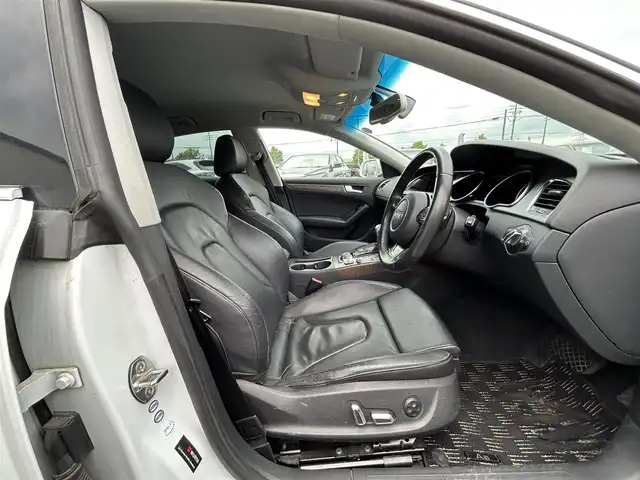 アウディ Ａ５ SB 2．0 TFSI クワトロ 道央・札幌 2013(平25)年 14.5万km グレイシアホワイトメタリック ４WD/純正HDDナビ/AM/FM/CD/DVD/BT/フルセグ/バックカメラ/ETC/プッシュスタート/スマートキー/スペアキー/ステアリングスイッチ/社外レーダー/電格ミラー/ウィンカーミラー/HIDヘッドライト/コーナーセンサー/オートライト/パワーシート/シートヒーター/純正フロアマット
