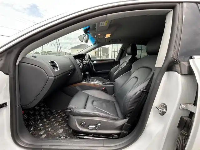 アウディ Ａ５ SB 2．0 TFSI クワトロ 道央・札幌 2013(平25)年 14.5万km グレイシアホワイトメタリック ４WD/純正HDDナビ/AM/FM/CD/DVD/BT/フルセグ/バックカメラ/ETC/プッシュスタート/スマートキー/スペアキー/ステアリングスイッチ/社外レーダー/電格ミラー/ウィンカーミラー/HIDヘッドライト/コーナーセンサー/オートライト/パワーシート/シートヒーター/純正フロアマット