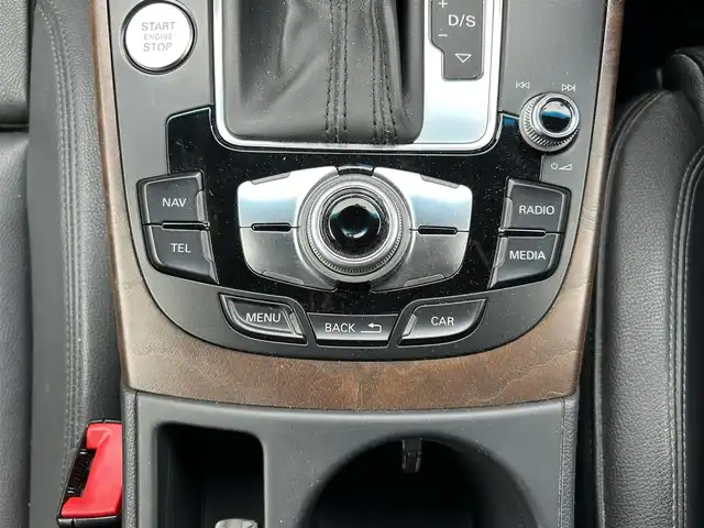 アウディ Ａ５ SB 2．0 TFSI クワトロ 道央・札幌 2013(平25)年 14.5万km グレイシアホワイトメタリック ４WD/純正HDDナビ/AM/FM/CD/DVD/BT/フルセグ/バックカメラ/ETC/プッシュスタート/スマートキー/スペアキー/ステアリングスイッチ/社外レーダー/電格ミラー/ウィンカーミラー/HIDヘッドライト/コーナーセンサー/オートライト/パワーシート/シートヒーター/純正フロアマット