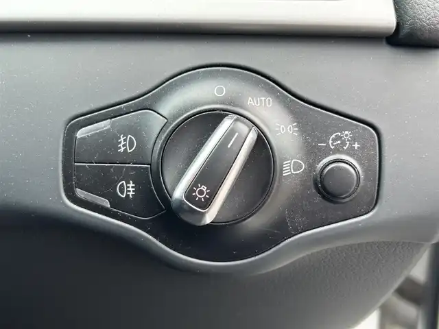 アウディ Ａ５ SB 2．0 TFSI クワトロ 道央・札幌 2013(平25)年 14.5万km グレイシアホワイトメタリック ４WD/純正HDDナビ/AM/FM/CD/DVD/BT/フルセグ/バックカメラ/ETC/プッシュスタート/スマートキー/スペアキー/ステアリングスイッチ/社外レーダー/電格ミラー/ウィンカーミラー/HIDヘッドライト/コーナーセンサー/オートライト/パワーシート/シートヒーター/純正フロアマット