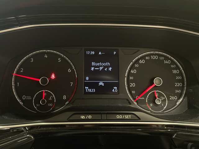 フォルクスワーゲン Ｔ－クロス TSI 1stプラス 新潟県 2020(令2)年 1.8万km ピュアホワイト オールインセーフティ/-アダプティブクルーズコントロール/-ブラインドスポットモニター/-レーンキープアシスト/-リヤビューカメラ/-パーキングアシスト/-リヤトラフィックアラート/純正ナビ/フルセグTV/ETC/ドライブレコーダー/パドルシフト/純正18インチアルミホイール/LEDヘッドライト/スマートキー/ステアリングリモコン