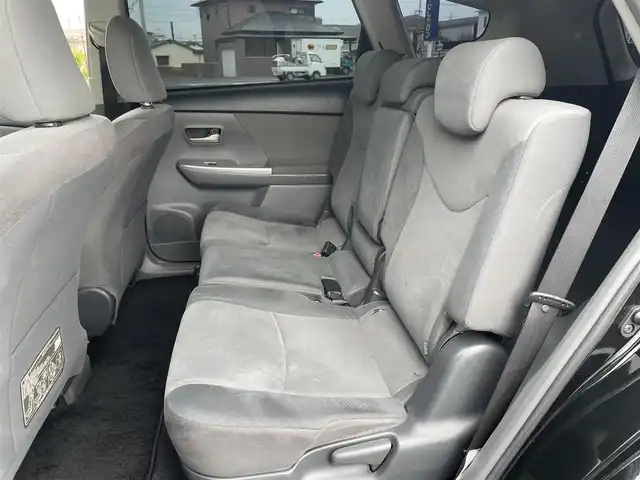 トヨタ プリウス α S ツーリングセレクション 佐賀県 2013(平25)年 8.9万km ブラックマイカ （株）IDOMが運営する【じしゃロン佐賀店】の自社ローン専用車両になります。/こちらは現金またはオートローンご利用時の価格です。自社ローンご希望の方は別途その旨お申し付けください/・純正８インチＳＤナビ/フルセグ/ＢＴオーディオ/ＤＶＤ/ＣＤ　/・アルパイン９インチフリップダウンモニター　　/・バックカメラ　/・ビルトインＥＴＣ