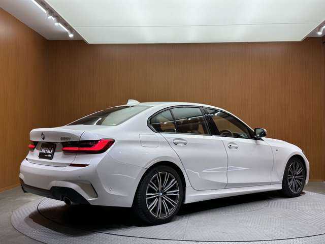 ＢＭＷ ３２０ｉ Mスポーツ 千葉県 2020(令2)年 3.6万km 白 ハイラインＰＫＧ　/茶革シート　/ナビ　/Ｂｌｕｅｔｏｏｔｈ接続　/３６０°電動シート　/シートヒーター　/パーキングアシスト/電動トランク　/オートハイビーム　/衝突軽減Ｂ　/ＢＳＭ　/ＬＫＡ　/ＥＴＣ　/ドラレコ
