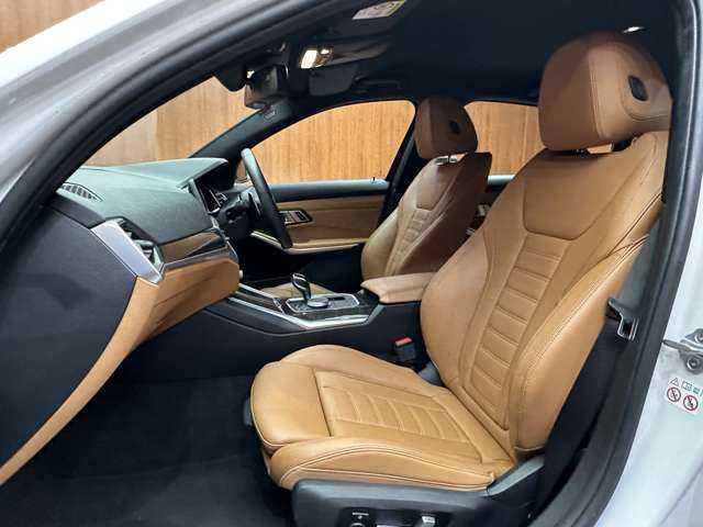 ＢＭＷ ３２０ｉ Mスポーツ 千葉県 2020(令2)年 3.6万km 白 ハイラインＰＫＧ　/茶革シート　/ナビ　/Ｂｌｕｅｔｏｏｔｈ接続　/３６０°電動シート　/シートヒーター　/パーキングアシスト/電動トランク　/オートハイビーム　/衝突軽減Ｂ　/ＢＳＭ　/ＬＫＡ　/ＥＴＣ　/ドラレコ