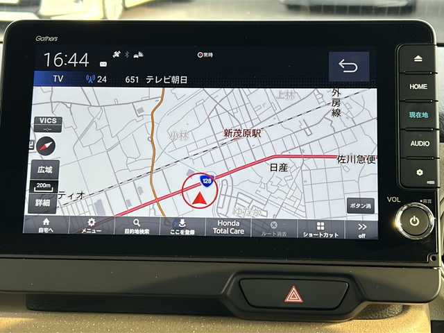ホンダ Ｎ ＢＯＸ ファッションスタイル 千葉県 2023(令5)年 0.8万km 黄Ｍ １オーナー　８型ナビ　フルセグ　アップルカープレイ　ＢＴ　ＵＳＢ　タイプＣ　両側パワースライドドア　シートヒーター　フロアマット　ＬＥＤライト　オートライト　ソナー　ホワイトミラー　スマートキー