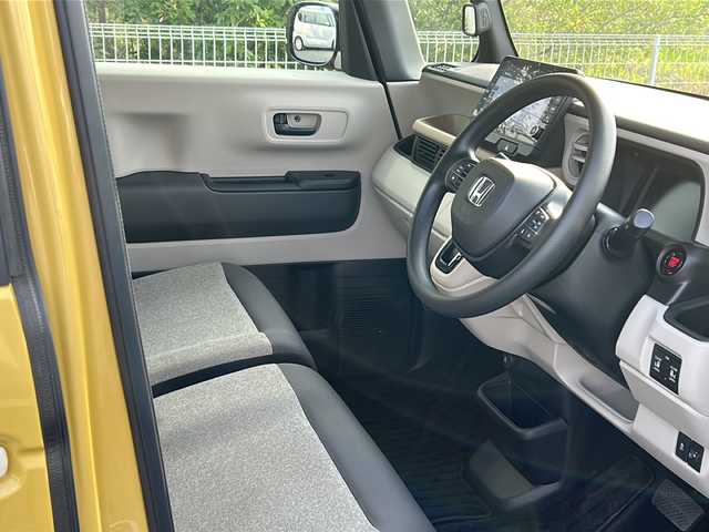 ホンダ Ｎ ＢＯＸ ファッションスタイル 千葉県 2023(令5)年 0.8万km 黄Ｍ １オーナー　８型ナビ　フルセグ　アップルカープレイ　ＢＴ　ＵＳＢ　タイプＣ　両側パワースライドドア　シートヒーター　フロアマット　ＬＥＤライト　オートライト　ソナー　ホワイトミラー　スマートキー