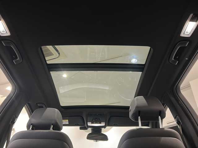 ＢＭＷ Ｘ５ リミテッドブラック 新潟県 2018(平30)年 5.2万km サファイアブラックP X5特別仕様車リミテッドブラック装備110台限定装備/・Mパフォーマンスキドニーグリル（ブラック）/・20インチMライトアロイホイール ダブルスポーク スタイリング/・ダコタレザーシート（ブラック）/・アルミニウムヘキサゴントリム（特別装備）/・電動パノラマガラスサンルーフ/・リアシートヒーティング/・ソフトクローズドア/・12V電源ソケット/・アダプティブLEDヘッドライト/・harman/kardonサラウンドサウンドシステム/・Mパフォーマンスアルミニウムペダル/・BMWヘッドアップ・ディスプレイ/・専用バッジ（シリアルナンバー入り100/47）/標準装備/・パークディスタンスコントロール/・360度カメラ/・アダプティブクルーズコントロール/・ダウンヒルアシストコントロール/・レーンキープアシスト/スペアキー