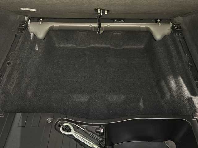 ＢＭＷ Ｘ５ リミテッドブラック 新潟県 2018(平30)年 5.2万km サファイアブラックP X5特別仕様車リミテッドブラック装備110台限定装備/・Mパフォーマンスキドニーグリル（ブラック）/・20インチMライトアロイホイール ダブルスポーク スタイリング/・ダコタレザーシート（ブラック）/・アルミニウムヘキサゴントリム（特別装備）/・電動パノラマガラスサンルーフ/・リアシートヒーティング/・ソフトクローズドア/・12V電源ソケット/・アダプティブLEDヘッドライト/・harman/kardonサラウンドサウンドシステム/・Mパフォーマンスアルミニウムペダル/・BMWヘッドアップ・ディスプレイ/・専用バッジ（シリアルナンバー入り100/47）/標準装備/・パークディスタンスコントロール/・360度カメラ/・アダプティブクルーズコントロール/・ダウンヒルアシストコントロール/・レーンキープアシスト/スペアキー