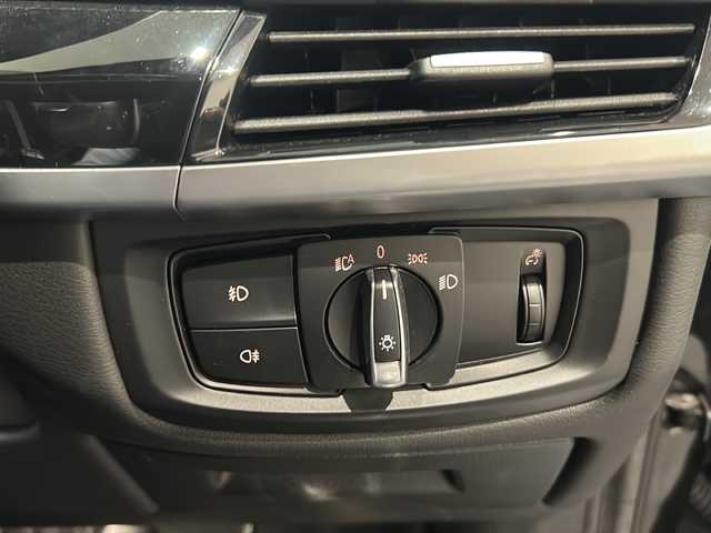 ＢＭＷ Ｘ５ リミテッドブラック 新潟県 2018(平30)年 5.2万km サファイアブラックP X5特別仕様車リミテッドブラック装備110台限定装備/・Mパフォーマンスキドニーグリル（ブラック）/・20インチMライトアロイホイール ダブルスポーク スタイリング/・ダコタレザーシート（ブラック）/・アルミニウムヘキサゴントリム（特別装備）/・電動パノラマガラスサンルーフ/・リアシートヒーティング/・ソフトクローズドア/・12V電源ソケット/・アダプティブLEDヘッドライト/・harman/kardonサラウンドサウンドシステム/・Mパフォーマンスアルミニウムペダル/・BMWヘッドアップ・ディスプレイ/・専用バッジ（シリアルナンバー入り100/47）/標準装備/・パークディスタンスコントロール/・360度カメラ/・アダプティブクルーズコントロール/・ダウンヒルアシストコントロール/・レーンキープアシスト/スペアキー