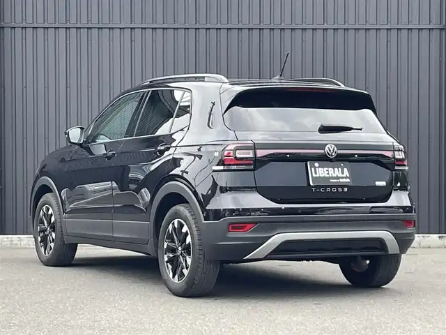 フォルクスワーゲン ＶＷ Ｔ－クロス TSI アクティブ 福島県 2022(令4)年 2.2万km ディープブラックパールエフェクト ACC/ブラインドスポット/レーンキープ/純正ナビ/バックカメラ/AppleCarPlay/ドライブレコーダー/ETC/パドルシフト/パーキングアシスト/純正16インチAW/取扱説明書/保証書/スペアキー