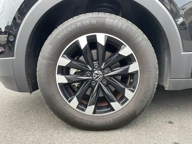 フォルクスワーゲン ＶＷ Ｔ－クロス TSI アクティブ 福島県 2022(令4)年 2.2万km ディープブラックパールエフェクト ACC/ブラインドスポット/レーンキープ/純正ナビ/バックカメラ/AppleCarPlay/ドライブレコーダー/ETC/パドルシフト/パーキングアシスト/純正16インチAW/取扱説明書/保証書/スペアキー