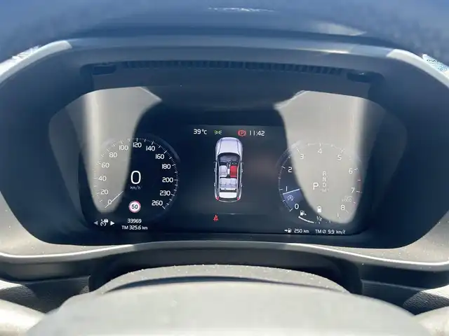ボルボ ボルボ ＸＣ４０ 滋賀県 2022(令4)年 3.4万km パール ワンオーナー/純正ナビ/フルセグテレビ/360°カメラ/ドラレコ/ハーマンカードン/シートヒーター/パワーバックドア/ワイヤレスチャージ/白レザーシート/LEDヘッドライト