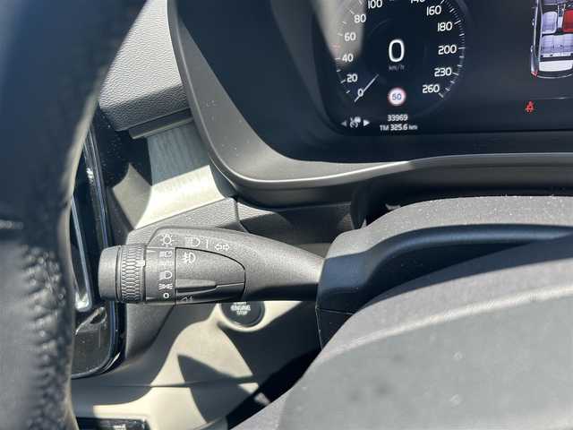 ボルボ ボルボ ＸＣ４０ 滋賀県 2022(令4)年 3.4万km パール ワンオーナー/純正ナビ/フルセグテレビ/360°カメラ/ドラレコ/ハーマンカードン/シートヒーター/パワーバックドア/ワイヤレスチャージ/白レザーシート/LEDヘッドライト