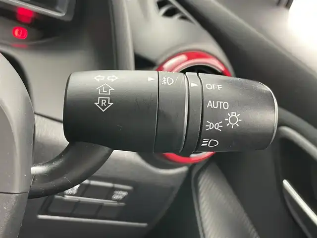 マツダ デミオ XD ミッドセンチュリー 富山県 2015(平27)年 4.9万km スノーフレイクホワイトパールマイカ 禁煙車/純正ナビ/フルセグTV/バックカメラ/スマートシティブレーキサポート/クルーズコントロール/LEDヘッドライト/フォグランプ/ビルトインETC/前席シートヒーター/横滑り防止装置	/踏み間違い防止/ISOFIX/純正16インチアルミ/純正フロアマット/ステアリングスイッチ/ヘッドアップディスプレイ/シートリフター/純正ドアバイザー/プッシュスタート/スマートキー