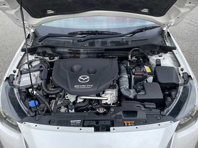 マツダ デミオ XD ミッドセンチュリー 富山県 2015(平27)年 4.9万km スノーフレイクホワイトパールマイカ 禁煙車/純正ナビ/フルセグTV/バックカメラ/スマートシティブレーキサポート/クルーズコントロール/LEDヘッドライト/フォグランプ/ビルトインETC/前席シートヒーター/横滑り防止装置	/踏み間違い防止/ISOFIX/純正16インチアルミ/純正フロアマット/ステアリングスイッチ/ヘッドアップディスプレイ/シートリフター/純正ドアバイザー/プッシュスタート/スマートキー