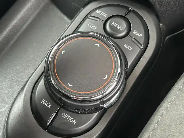 ＭＩＮＩ ミニ クーパー S 福岡県 2018(平30)年 4.6万km ソラリスオレンジ ワンオーナー/アダプティブクルーズコントロール/ヘッドアップディスプレイ/harman/kardon/ペッパーパッケージ/純正ナビ/社外フルセグTV/バックカメラ/Bluetooth/ハーフレザーシート/前席シートヒーター/ステアリングスイッチ/LEDヘッドライト/オートライト/オートワイパー/純正17インチアルミホイール/ミラー一体型ＥＴＣ/取扱説明書/保証書/スペアキー×1