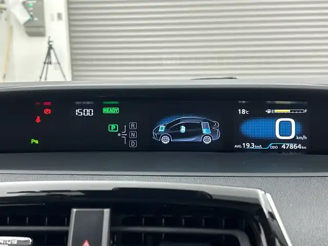 トヨタ プリウス Sツーリングセレクション 三重県 2020(令2)年 4.8万km ホワイトパールクリスタルシャイン /純正ナビ/（ＣＤ．ＤＶＤ．ＢＴ．ＳＤ．フルセグＴＶ）//バックカメラ//後席モニター//衝突被害軽減ブレーキ//レーダークルーズコントロール//シートヒーター//ドライブレコーダー//ビルトインＥＴＣ//オートハイビーム//ステアリングスイッチ//TOM′S17インチＡＷ