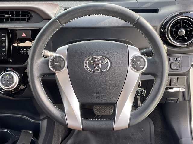 トヨタ アクア G 千葉県 2015(平27)年 6.7万km ライムホワイトパールクリスタルシャイン ナビNSZT-W64 バックカメラ ドラレコ BT フルセグ シートヒーター ステアリングスイッチ ETC クルコン オートライト HID フォグライト スマートキー プッシュスタート