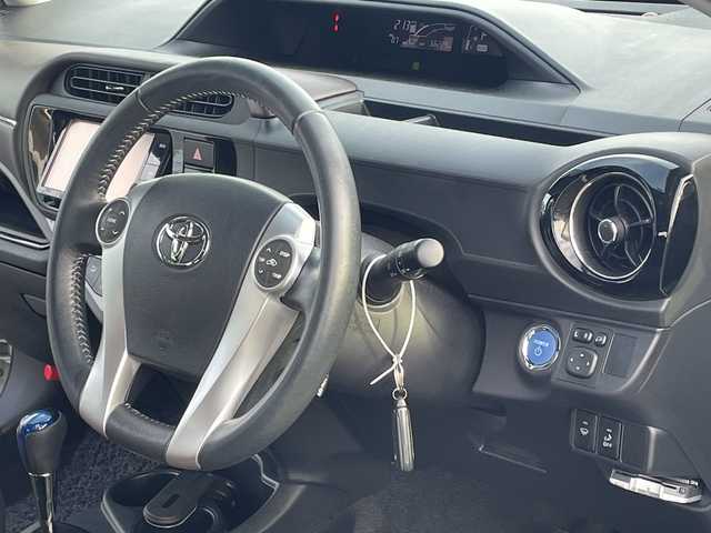 トヨタ アクア G 千葉県 2015(平27)年 6.7万km ライムホワイトパールクリスタルシャイン ナビNSZT-W64 バックカメラ ドラレコ BT フルセグ シートヒーター ステアリングスイッチ ETC クルコン オートライト HID フォグライト スマートキー プッシュスタート