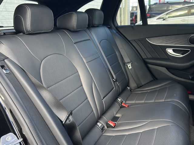 メルセデス・ベンツ Ｃ２２０ｄ ワゴン ローレウスエディション 栃木県 2018(平30)年 1.2万km オブシディアンブラック 純正メモリナビ/・Bluetooth/・TV ワンセグ/・バックカメラ/電動ガラスサンルーフ/レザーシート/前席パワーシート/追従式クルーズコントロール/パドルシフト/純正18インチアルミホイール/衝突被害軽減システム/コーナーセンサー/LEDヘッドライト/オートライト