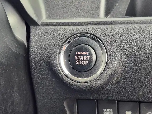 スズキ ソリオ バンディット HV MV 愛知県 2017(平29)年 5.3万km ピュアホワイトP デュアルカメラブレーキサポート/車線逸脱警報/アイドリングストップ/電動格納ミラー/オートエアコン/ETC/パワースライドドア/SDナビ（MDV-D504BT）/フルセグTV/CD/DVD/Bluetooth/ウォークスルー/サンシェード/フォグランプ/ツイーター/ウィンカーミラー/フロアマット