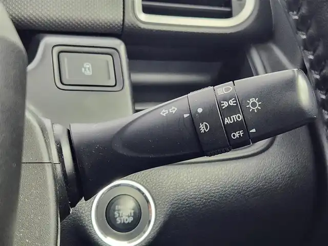 スズキ ソリオ バンディット HV MV 愛知県 2017(平29)年 5.3万km ピュアホワイトP デュアルカメラブレーキサポート/車線逸脱警報/アイドリングストップ/電動格納ミラー/オートエアコン/ETC/パワースライドドア/SDナビ（MDV-D504BT）/フルセグTV/CD/DVD/Bluetooth/ウォークスルー/サンシェード/フォグランプ/ツイーター/ウィンカーミラー/フロアマット