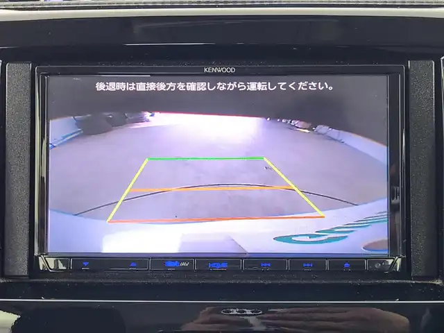 スズキ ソリオ バンディット HV MV 愛知県 2017(平29)年 5.3万km ピュアホワイトP デュアルカメラブレーキサポート/車線逸脱警報/アイドリングストップ/電動格納ミラー/オートエアコン/ETC/パワースライドドア/SDナビ（MDV-D504BT）/フルセグTV/CD/DVD/Bluetooth/ウォークスルー/サンシェード/フォグランプ/ツイーター/ウィンカーミラー/フロアマット