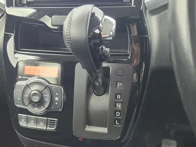 スズキ ソリオ バンディット HV MV 愛知県 2017(平29)年 5.3万km ピュアホワイトP デュアルカメラブレーキサポート/車線逸脱警報/アイドリングストップ/電動格納ミラー/オートエアコン/ETC/パワースライドドア/SDナビ（MDV-D504BT）/フルセグTV/CD/DVD/Bluetooth/ウォークスルー/サンシェード/フォグランプ/ツイーター/ウィンカーミラー/フロアマット