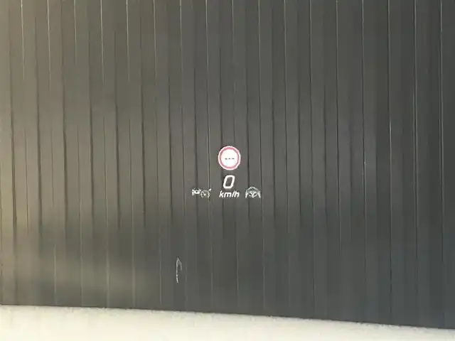 メルセデス・ベンツ Ｓ４００ｄ 4マチック AMGライン 福岡県 2021(令3)年 1.6万km ダイヤモンドホワイト ワンオーナー　/パノラマサンルーフ/レーダーセーフティパッケージ/アダプティブクルーズコントロール/ヘッドアップディスプレイ/黒革シート/全席シートヒーター/前席エアシート　/パヒュームデュヒューザー　/LEDヘッドライト/オートハイビーム/パワーバックドア　/ワイヤレス充電　/前後ドライブレコーダー/純正20インチアルミホイール/ETC