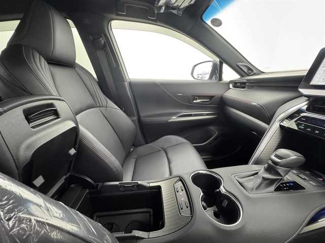 トヨタ ハリアー ＰＨＥＶ Z 愛知県 2023(令5)年 4.4万km プラチナホワイトパールマイカ 純正12.3インチディスプレイオーディオ　/（フルセグ/Bluetooth） /JBLプレミアムサウンドシステム　/レーダークルーズコントロール　/パノラミックビューモニター /ブラインドスポットモニター　/衝突軽減システム　/コーナーセンサー/レーンキープアシスト/電動リアゲート　/ヘッドアップディスプレイ　/前席パワーシート　/運転席メモリーシート　/全席シートヒーター/前席エアーシート/ハンドルヒーター/ケータイ置くだけ充電/デジタルインナーミラー/ETC2.0/ドライブレコーダー/純正AW
