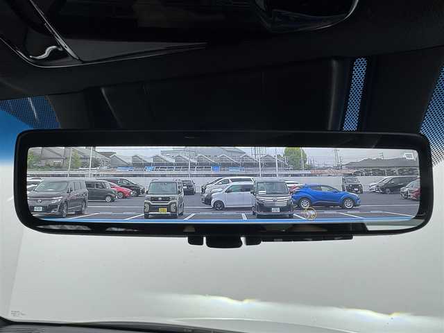 トヨタ ハリアー ＰＨＥＶ Z 愛知県 2023(令5)年 4.4万km プラチナホワイトパールマイカ 純正12.3インチディスプレイオーディオ　/（フルセグ/Bluetooth） /JBLプレミアムサウンドシステム　/レーダークルーズコントロール　/パノラミックビューモニター /ブラインドスポットモニター　/衝突軽減システム　/コーナーセンサー/レーンキープアシスト/電動リアゲート　/ヘッドアップディスプレイ　/前席パワーシート　/運転席メモリーシート　/全席シートヒーター/前席エアーシート/ハンドルヒーター/ケータイ置くだけ充電/デジタルインナーミラー/ETC2.0/ドライブレコーダー/純正AW