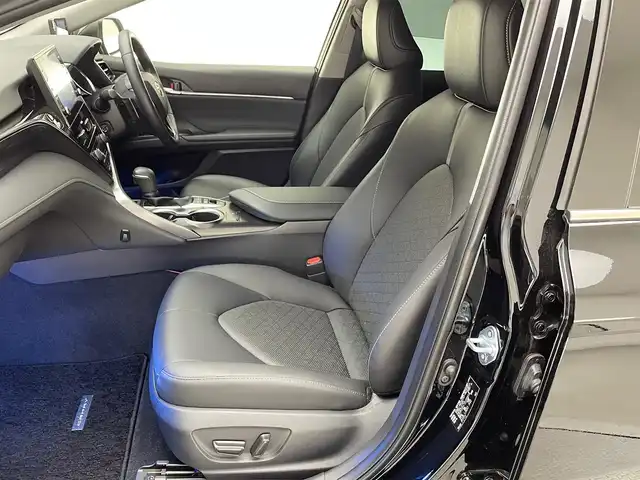 トヨタ カムリ WSレザーパッケージ 大阪府 2021(令3)年 1.7万km アティチュードブラックマイカ 純正ディスプレーオーディオ/フルセグ CD DVD BT USB/GRスポーツエアロ/TRDマフラー/レーダークルーズコントロール/プリクラッシュセーフティー/BSM/LDA/クリアランスソナー/バックカメラ/ドライブレコーダー/レザーシート/シートヒーター/パワーシート/LEDヘッドライト/オートライト/オートハイビーム/LEDフォグライト/ビルトインETC2.0/スマートキー
