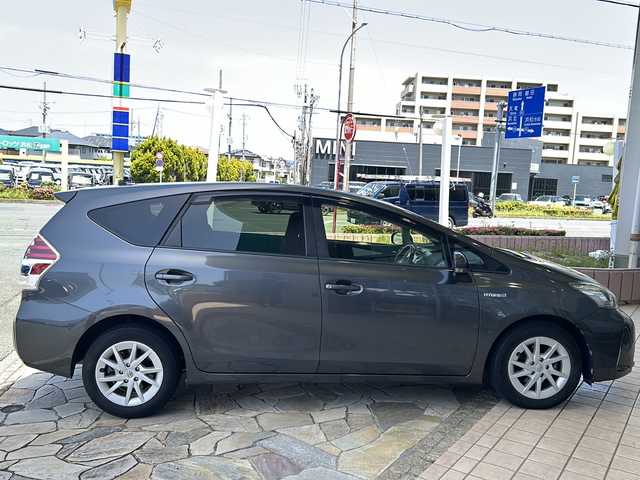 トヨタ プリウス α G 静岡県 2014(平26)年 12.1万km グレーメタリック 純正ナビ/・バックモニター/・Bluetooth/・TV/・SD/・CD/主要装備/・プッシュスタート/・ETC車載器/・前後ドライブレコーダー/・クルーズコントロール/・LEDヘッドライト/・オートライト/・ドアバイザー/・社外フロアマット/・運転席パワーシート/・スマートキー