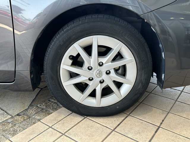 トヨタ プリウス α G 静岡県 2014(平26)年 12.1万km グレーメタリック 純正ナビ/・バックモニター/・Bluetooth/・TV/・SD/・CD/主要装備/・プッシュスタート/・ETC車載器/・前後ドライブレコーダー/・クルーズコントロール/・LEDヘッドライト/・オートライト/・ドアバイザー/・社外フロアマット/・運転席パワーシート/・スマートキー