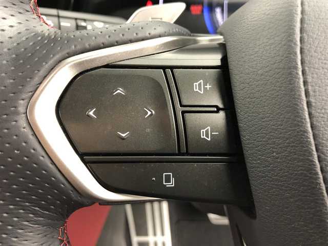 レクサス ＮＸ 350h Fスポーツ 愛知県 2022(令4)年 3.2万km ホワイトノーヴァガラスフレーク 14インチディスプレイオーディオ　/（フルセグ/Bluetooth） /パノラマルーフ　/レーダークルーズコントロール　/パノラミックビューモニター　/パドルシフト　/ブラインドスポットモニター　/衝突軽減システム/パーキングアシスト/レーンキープアシスト/コーナーセンサー/レザーシート（フレアレッド）　/電動リアゲート　/前席パワーシート　/運転席メモリーシート　/前席シートヒーター/前席エアーシート/ハンドルヒーター/ヘッドアップディスプレイ/ワイヤレス充電/デジタルインナーミラー/ドライブレコーダー/ETC2.0/純正AW