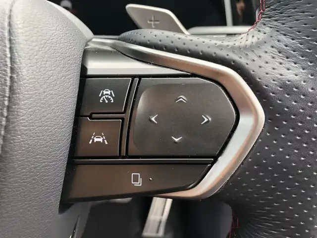 レクサス ＮＸ 350h Fスポーツ 愛知県 2022(令4)年 3.2万km ホワイトノーヴァガラスフレーク 14インチディスプレイオーディオ　/（フルセグ/Bluetooth） /パノラマルーフ　/レーダークルーズコントロール　/パノラミックビューモニター　/パドルシフト　/ブラインドスポットモニター　/衝突軽減システム/パーキングアシスト/レーンキープアシスト/コーナーセンサー/レザーシート（フレアレッド）　/電動リアゲート　/前席パワーシート　/運転席メモリーシート　/前席シートヒーター/前席エアーシート/ハンドルヒーター/ヘッドアップディスプレイ/ワイヤレス充電/デジタルインナーミラー/ドライブレコーダー/ETC2.0/純正AW