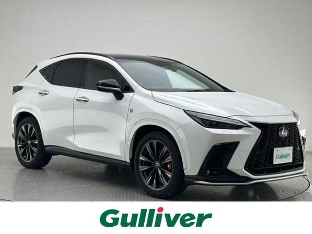 レクサス ＮＸ 350h Fスポーツ 兵庫県 2022(令4)年 3.2万km ホワイトノーヴァガラスフレーク 14インチディスプレイオーディオ　/（フルセグ/Bluetooth） /パノラマルーフ　/レーダークルーズコントロール　/パノラミックビューモニター　/パドルシフト　/ブラインドスポットモニター　/衝突軽減システム/パーキングアシスト/レーンキープアシスト/コーナーセンサー/レザーシート（フレアレッド）　/電動リアゲート　/前席パワーシート　/運転席メモリーシート　/前席シートヒーター/前席エアーシート/ハンドルヒーター/ヘッドアップディスプレイ/ワイヤレス充電/デジタルインナーミラー/ドライブレコーダー/ETC2.0/純正AW
