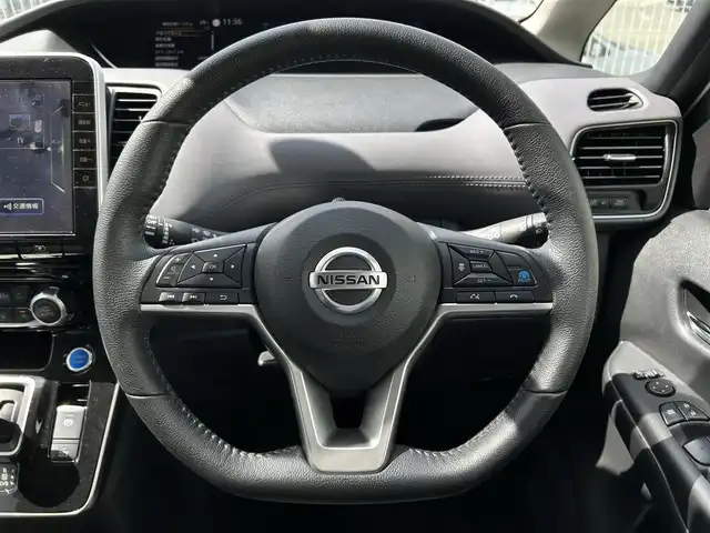 日産 セレナ e－パワー ハイウェイスター V 福岡県 2021(令3)年 4万km ブリリアントホワイトパール 純正10型SDナビ(フルセグTV/CD/DVD/BT)全方位プロパイロットコーナーセンサー両側電動パワスラドラレコETCUSBHDMI純正フロアマット純正LED純正アルミホイールプッシュスタートスマートキー