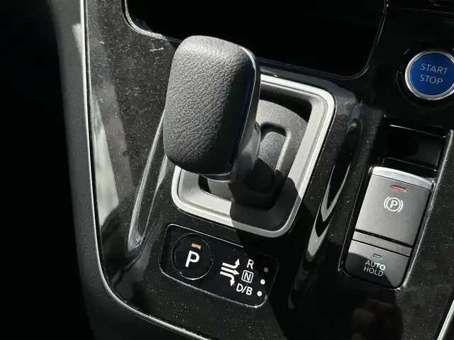 日産 セレナ e－パワー ハイウェイスター V 福岡県 2021(令3)年 4万km ブリリアントホワイトパール 純正10型SDナビ(フルセグTV/CD/DVD/BT)全方位プロパイロットコーナーセンサー両側電動パワスラドラレコETCUSBHDMI純正フロアマット純正LED純正アルミホイールプッシュスタートスマートキー