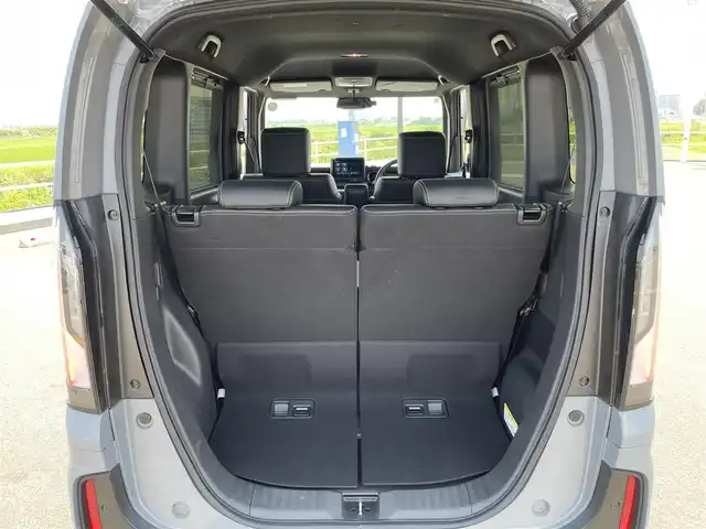 ホンダ Ｎ ＢＯＸ カスタム コーディネートスタイル 佐賀県 2024(令6)年 0.9万km ガンＭ ワンオーナー/純正8型ディスプレイオーディオ/・BT/AM/FM/Apple Car Play/Android Auto/・バックカメラ/ビルトインETC/フルプライムスムースシート/・DN席シートヒーター/革巻きステアリング/ステアリングリモコン/両側パワースライドドア/スマートキー/オートリトラミラー/電子パーキング/BRAKE HOLD/後席サンシェード/純正14インチアルミホイール/純正フロアマット/純正ドアバイザー/新車保証書/取扱説明書/スペアキー1本あり/ホンダセンシング/・路外逸脱抑制機能/・衝突軽減ブレーキ【CMBS】/・パーキングセンサー/・レーダークルーズコントロール