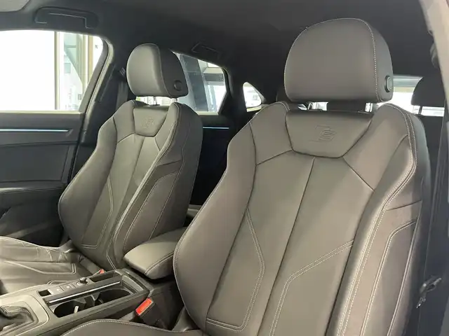 アウディ Ｑ３ 35TFSI Sライン 愛知県 2020(令2)年 4.1万km 白 ベーシックＰＫＧ　/アシスタンスＰＫＧ　/３Ｄサウンドシステム　/バーチャルコクピット　/純正ナビ　/３６０度カメラ　/Ｂｌｕｅｔｏｏｔｈ　/スマートフォンインターフェース　/ＡＣＣ　/ＬＫＡ　/ＬＤＷ　/ＢＳＭ　/ＥＴＣ2.0/パワーバックドア/プッシュスタート/アイドリングストップ/LEDヘッドライト