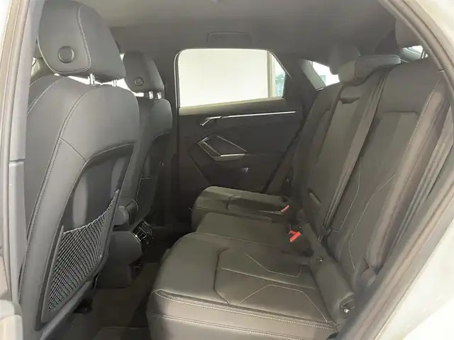 アウディ Ｑ３ 35TFSI Sライン 愛知県 2020(令2)年 4.1万km 白 ベーシックＰＫＧ　/アシスタンスＰＫＧ　/３Ｄサウンドシステム　/バーチャルコクピット　/純正ナビ　/３６０度カメラ　/Ｂｌｕｅｔｏｏｔｈ　/スマートフォンインターフェース　/ＡＣＣ　/ＬＫＡ　/ＬＤＷ　/ＢＳＭ　/ＥＴＣ2.0/パワーバックドア/プッシュスタート/アイドリングストップ/LEDヘッドライト