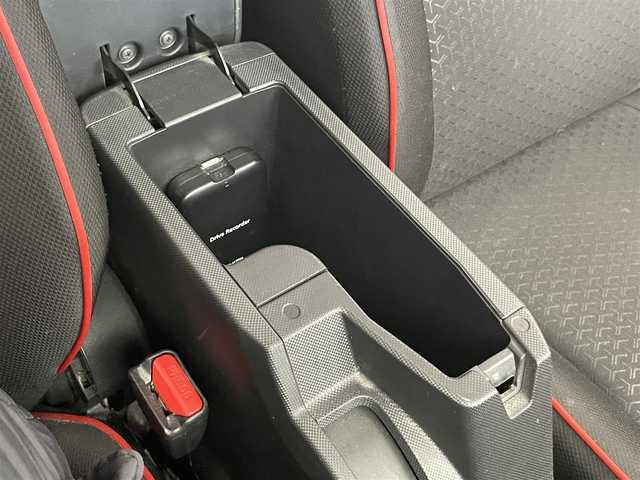 ダイハツ ロッキー G 愛知県 2020(令2)年 5.9万km ブラックマイカメタリック 純１０型ＤＡナビ　フルセグＴＶ　Ｂｌｕｅｔｏｏｔｈ　全方位カメラ　純正エアロ　ＥＴＣ　ナビ連動ドラレコ　追従クルコン　シートヒーター　衝突軽減　ＬＥＤヘッドライト　プッシュスタート　スマートキー　禁煙