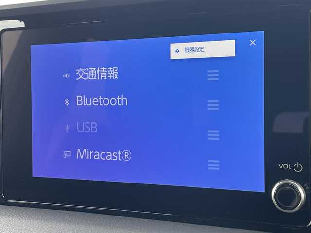 トヨタ ランドクルーザー ２５０ GX 滋賀県 2024(令6)年 0.5万km スーパーホワイトⅡ 純正8型メモリナビ/・フルセグTV/・Bluetooth/・ミラキャスト/・HDMI/全方位カメラ/衝突軽減ブレーキ/車線逸脱警報/レーダークルーズコントロール/ブラインドスポットモニター/ステアリングリモコン/電動格納ミラー/ウインカーミラー/電動パーキングブレーキ/オートブレーキホールド/LEDヘッドライト/フォグランプ/純正フロアマット/スマートキー